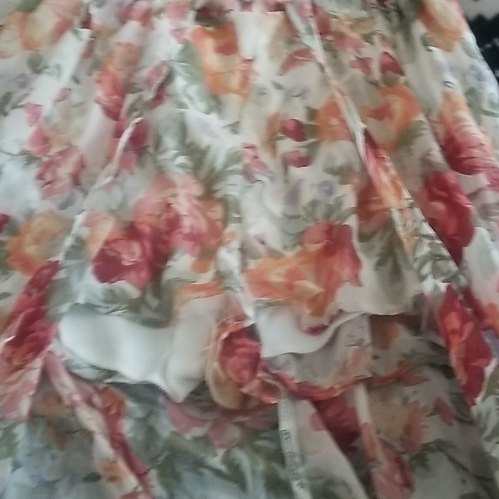 Dress - Picture 3 of 4